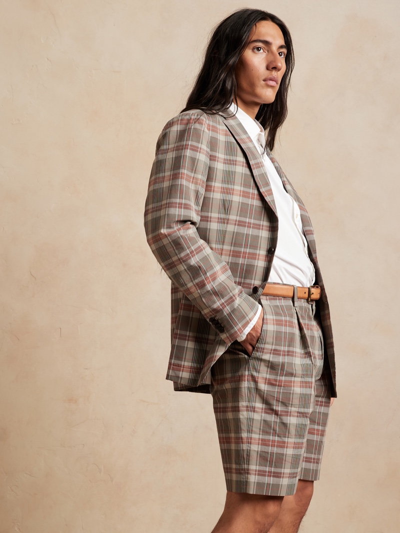 Banana Republic Suits Up for Chic Summer