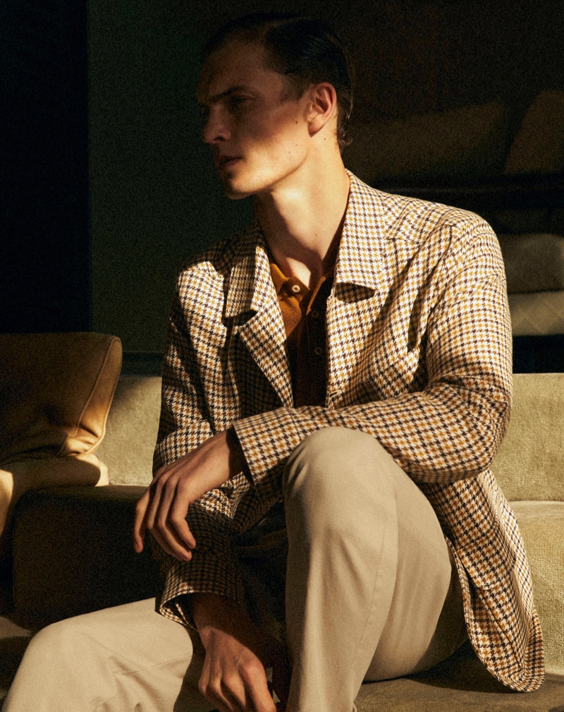 Corneliani Campaign Spring Summer 2022 021