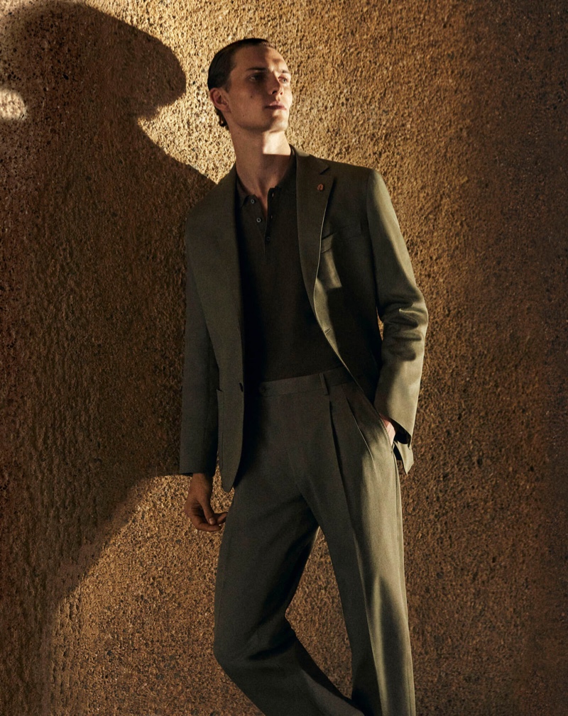 Corneliani Campaign Spring Summer 2022 023