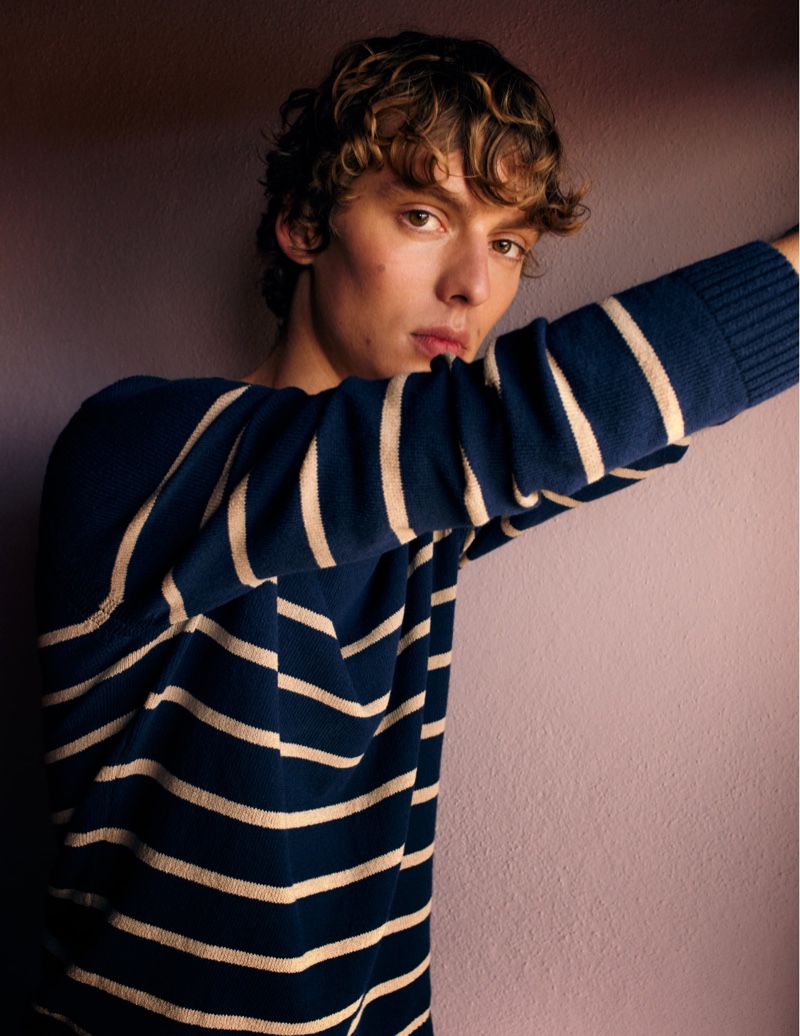 » Leon Dame Heads to Ibiza with Massimo Dutti Leon Dame Model 2022 Massimo Dutti Editorial 007