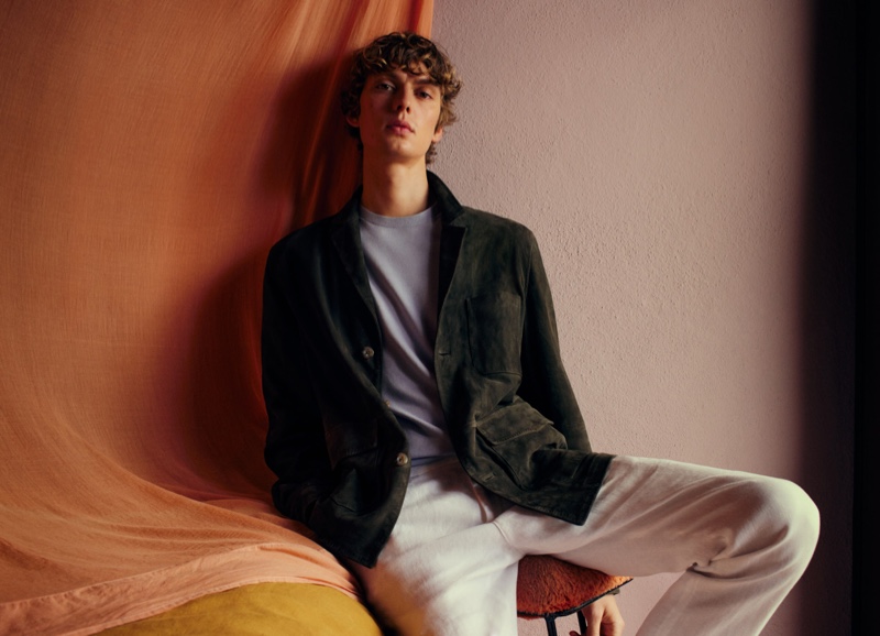 Leon Dame Model 2022 Massimo Dutti Editorial 009