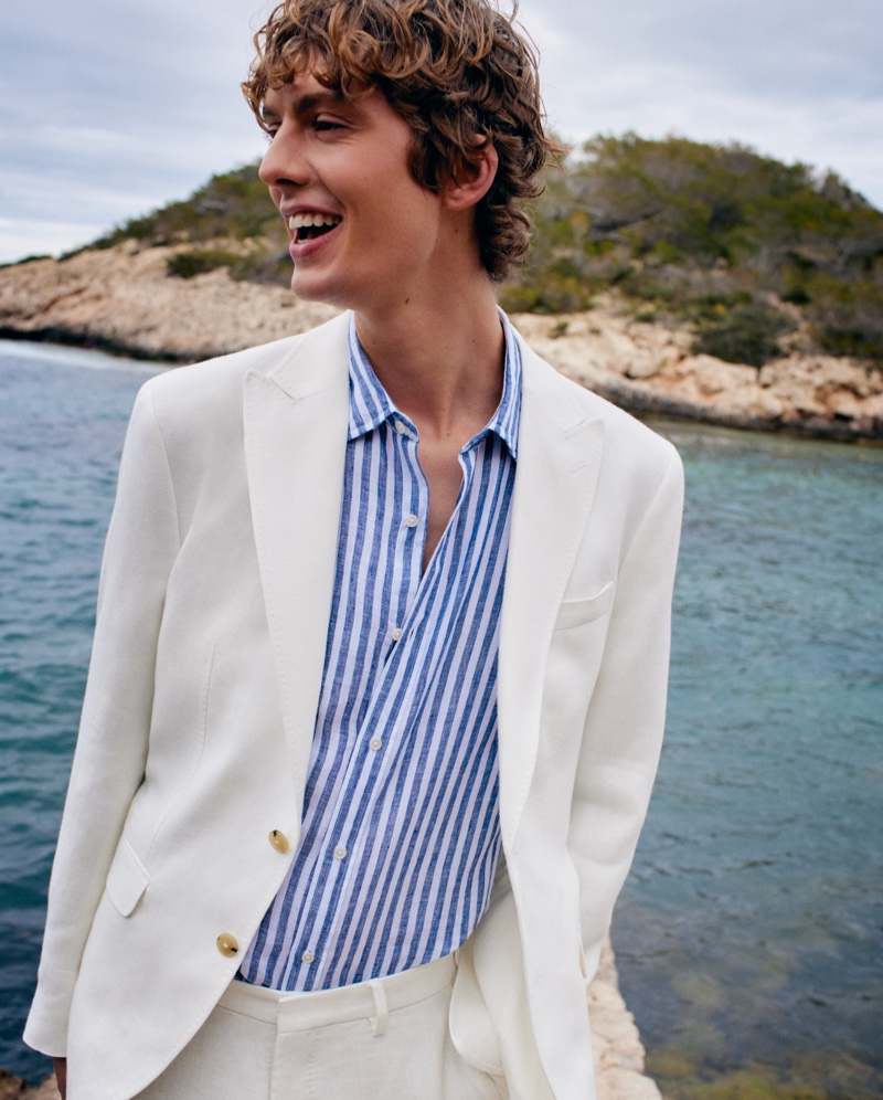 Leon Dame Model 2022 Massimo Dutti Editorial 010