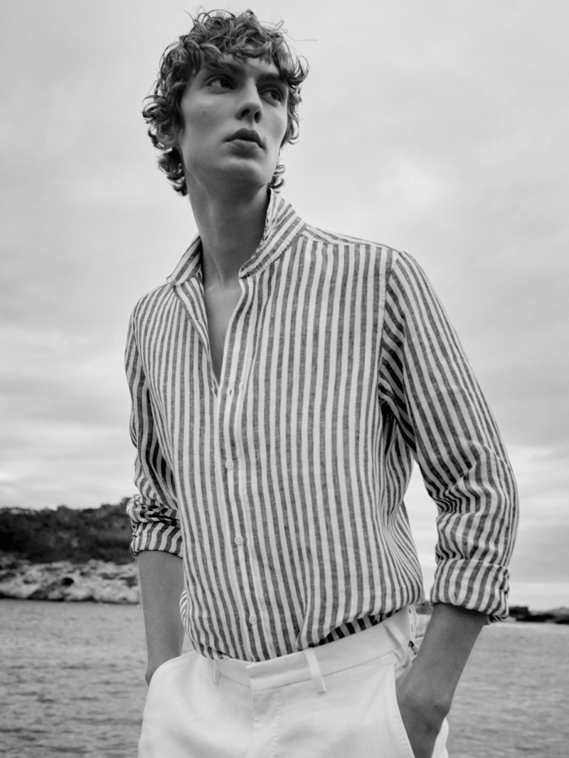 Leon Dame Model 2022 Massimo Dutti Editorial 012