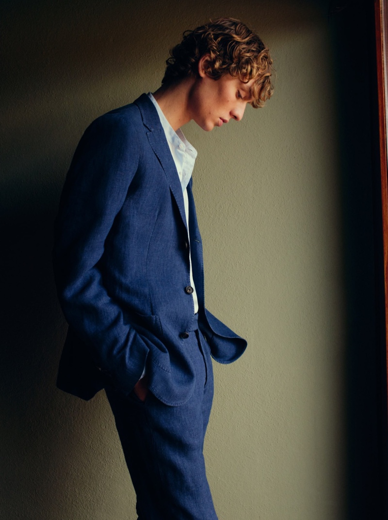 Leon Dame Model 2022 Massimo Dutti Editorial 016