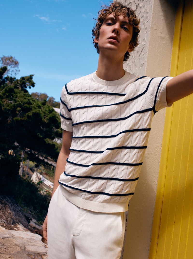» Leon Dame Heads to Ibiza with Massimo Dutti Leon Dame Model 2022 Massimo Dutti Editorial