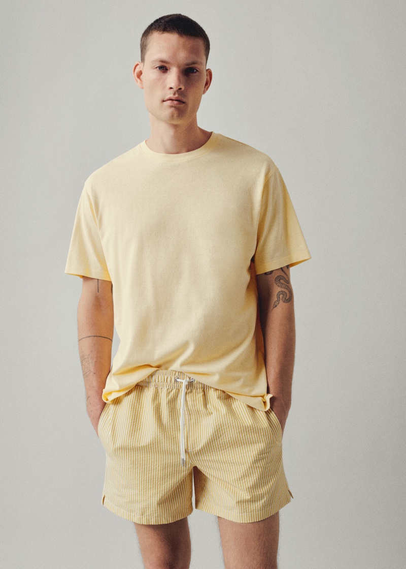 Making a case for yellow, William Los wears Mango Man.