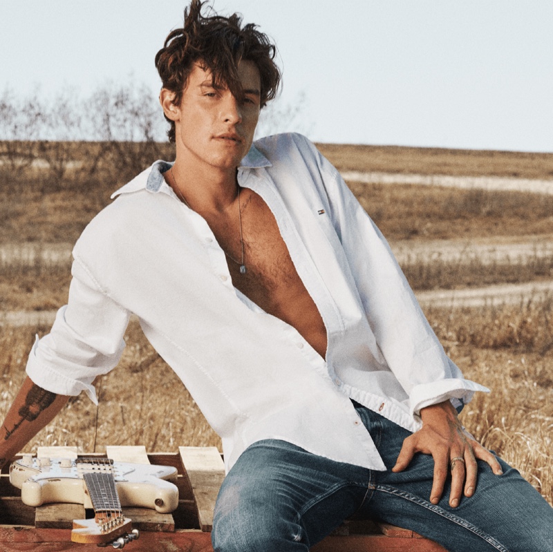 Shawn Mendes White Shirt Jeans Tommy Hilfiger Campaign Summer 2022