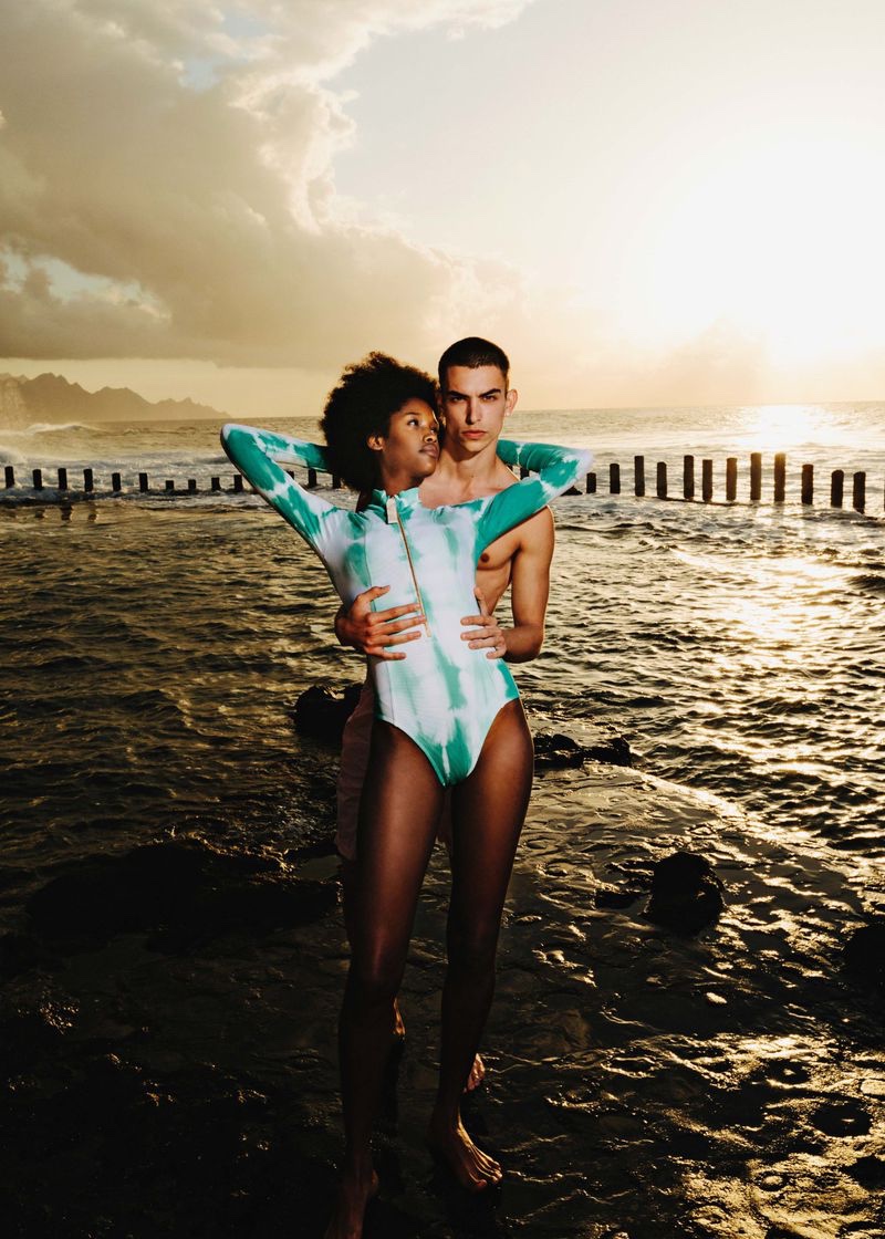 » Simone Bricchi Heads to Gran Canaria for Mujer Hoy Simone Bricchi 2022 Mujer Hoy Editorial 008