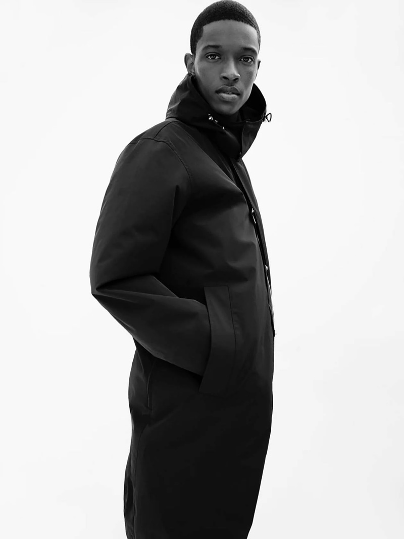 Theory Campaign Spring 2022 Malik Anderson Model Coat