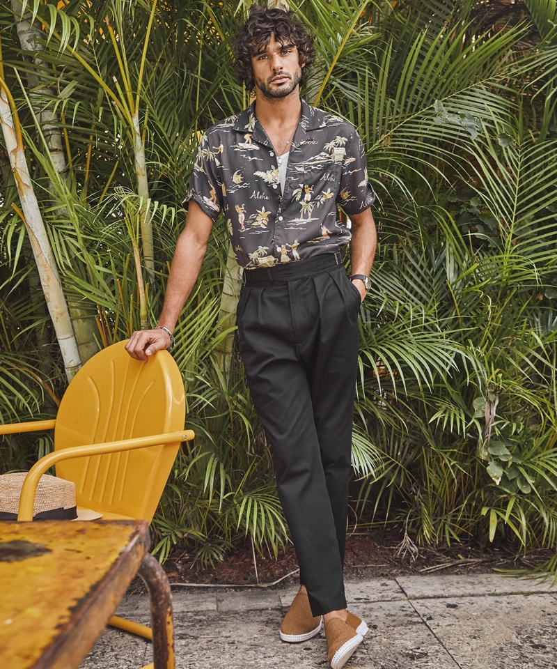 Todd Snyder Summer 2022 Marlon Teixeira Model 013