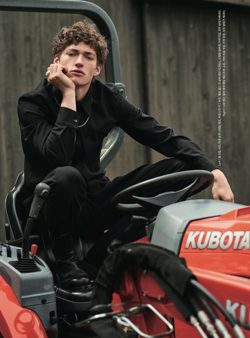 » Valentin Humbroich is the Star Attraction for GQ Korea Valentin Humbroich Model 2022 GQ Korea Editorial 004