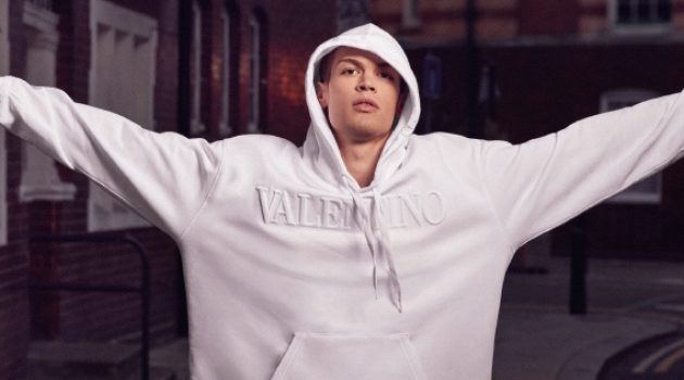 Blanco Takes to the Streets of London for Valentino Fall '22 Campaign Blanco Rapper Underwear Valentino Campaign Men Fall 2022