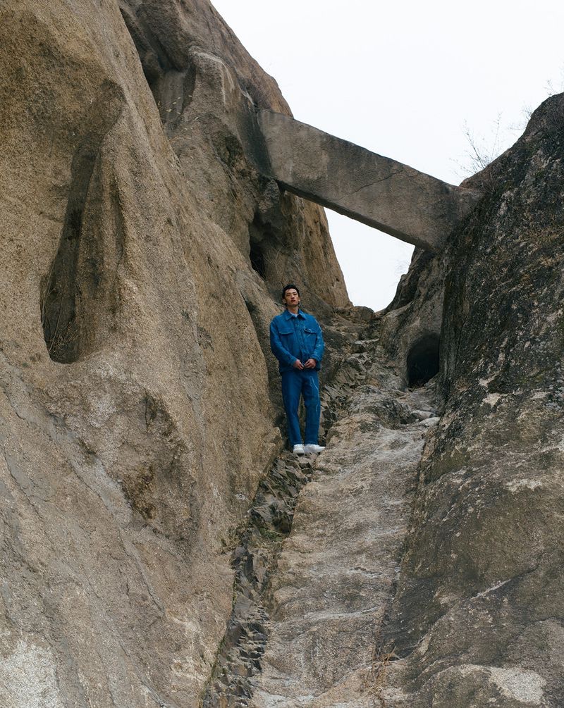 Hang Yu Model Elle Men China Editorial 2022 001