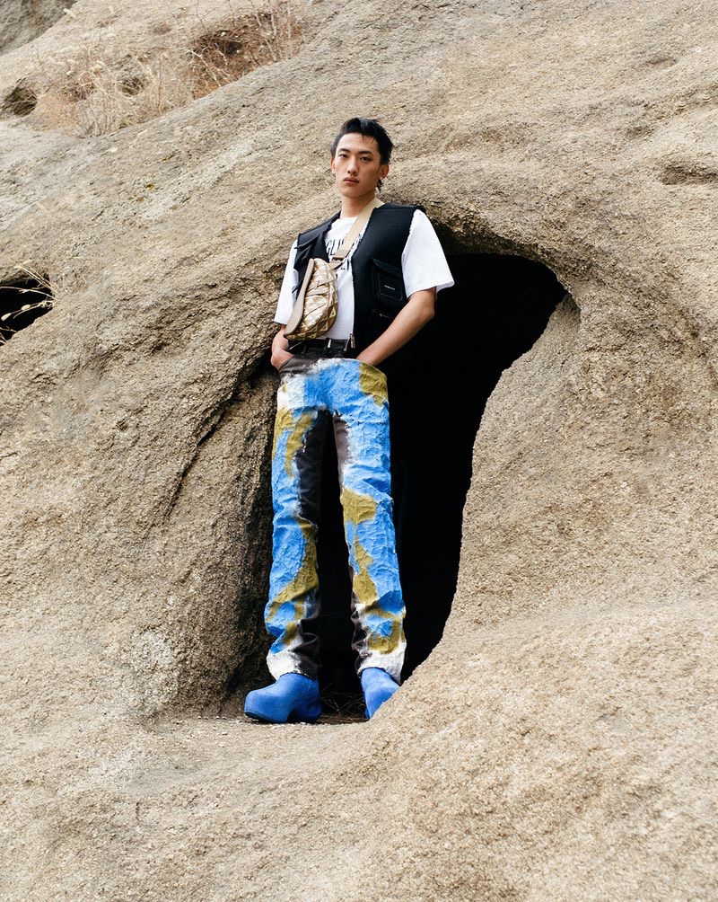 Hang Yu Enters the 'Wasteland' for Elle Men China