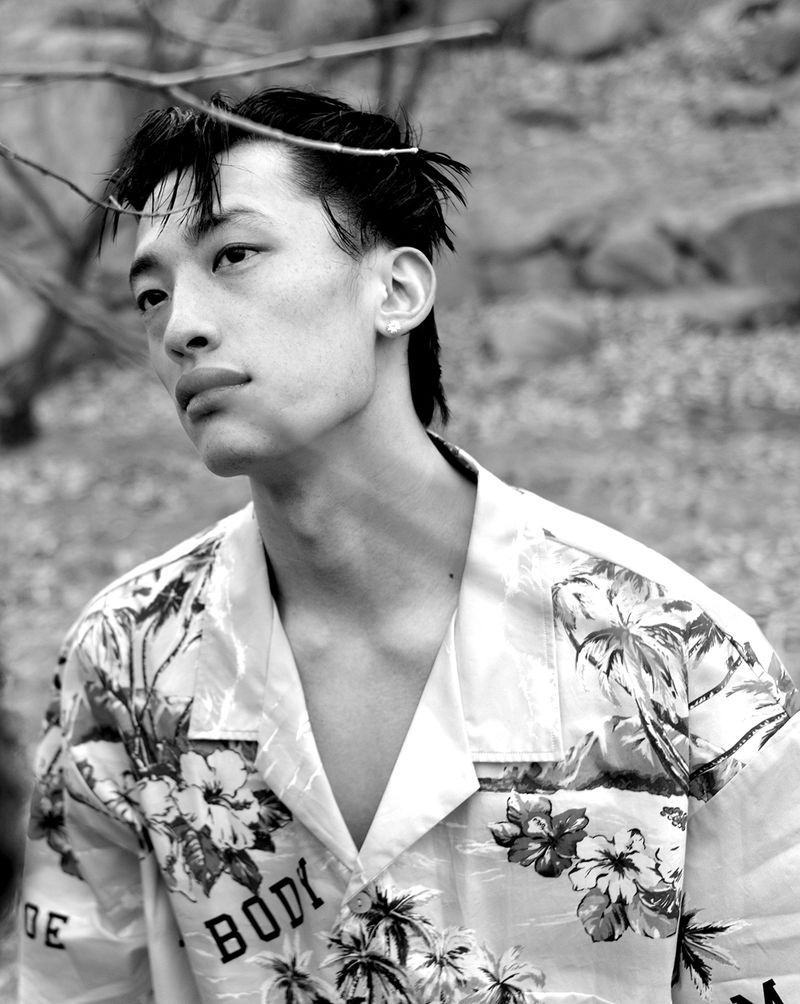 Hang Yu Enters the 'Wasteland' for Elle Men China
