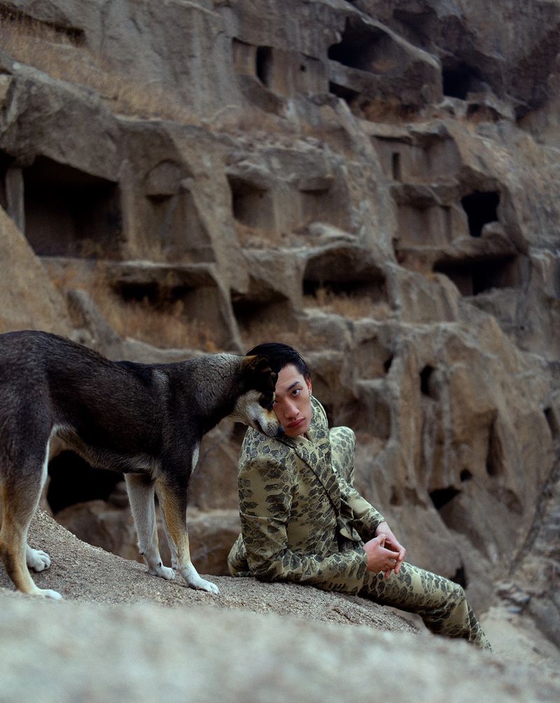 Hang Yu Model Elle Men China Editorial 2022 011