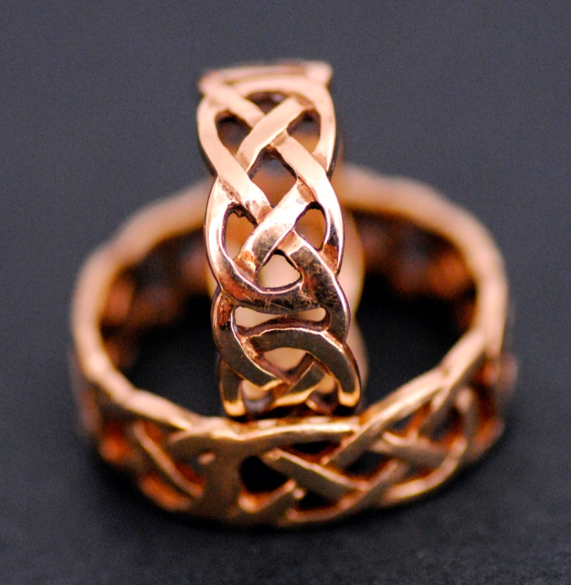 Intertwined Knot Gold Celtic Rings