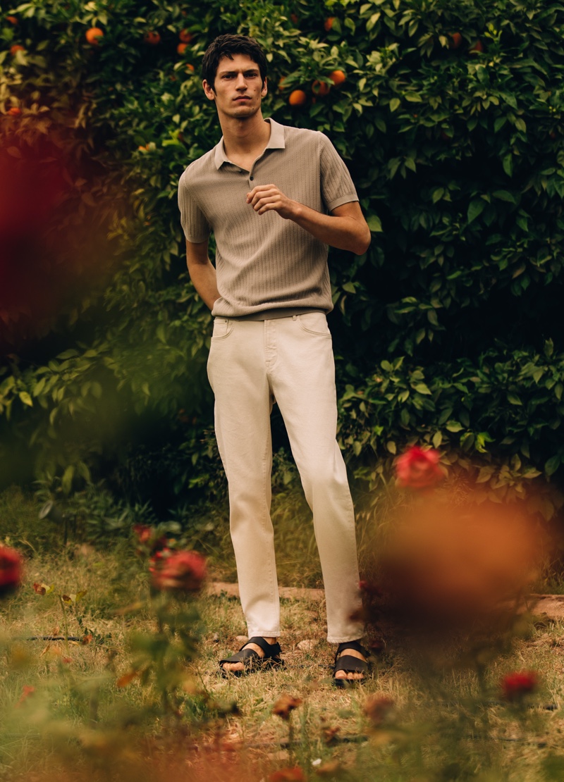 Justin Eric Martin 2022 Massimo Dutti Men Editorial 012