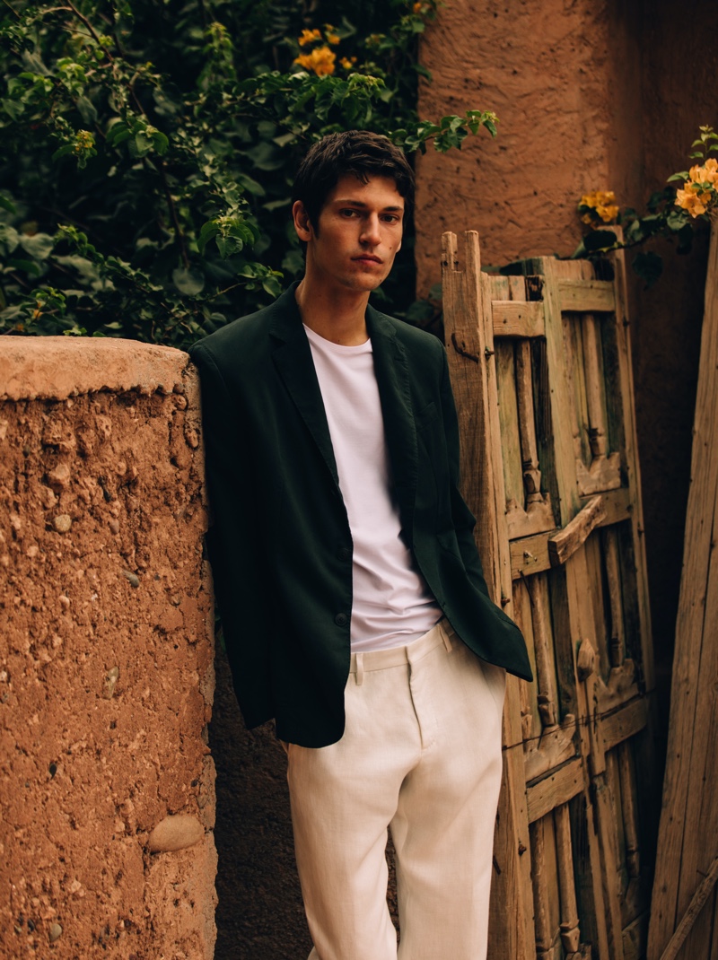 Justin Eric Martin 2022 Massimo Dutti Men Editorial 015