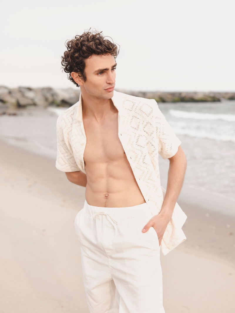 Luke wears shirt Sandro and shorts MASSCOB. » Luke Farnworth Enjoys a 'Seaside Escape' Luke wears shirt Sandro and shorts MASSCOB.