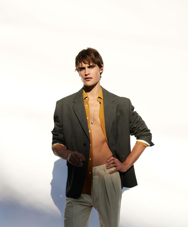 » Parker van Noord Embraces the 'Cool of the Wild' for HTSI Magazine Parker van Noord Model 2022 HTSI Editorial 009