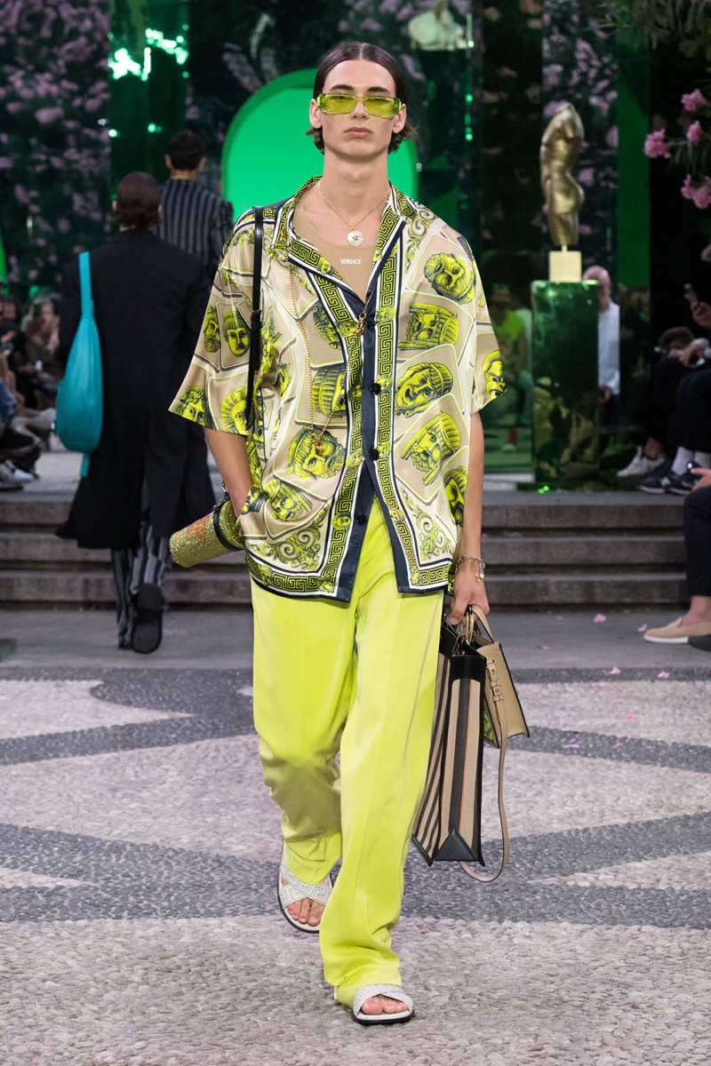 Versace embraces bold and upbeat colors for its spring-summer 2023 men's collection.