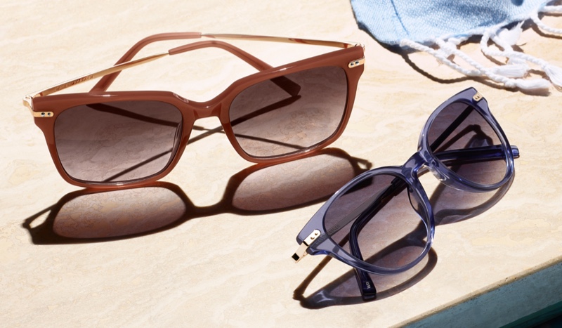 Pour les beaux jours à venir, Warby Parker propose ses lunettes de soleil Vela en Terracotta avec Or Poli et Fara en Cristal Iris avec Riesling.