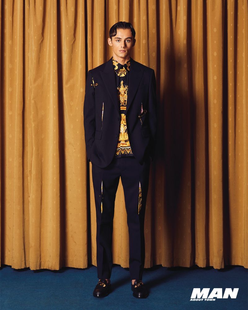» William Franklyn-Miller Rocks Fendace for Man About Town William Franklyn Miller 2022 Man About Town 003