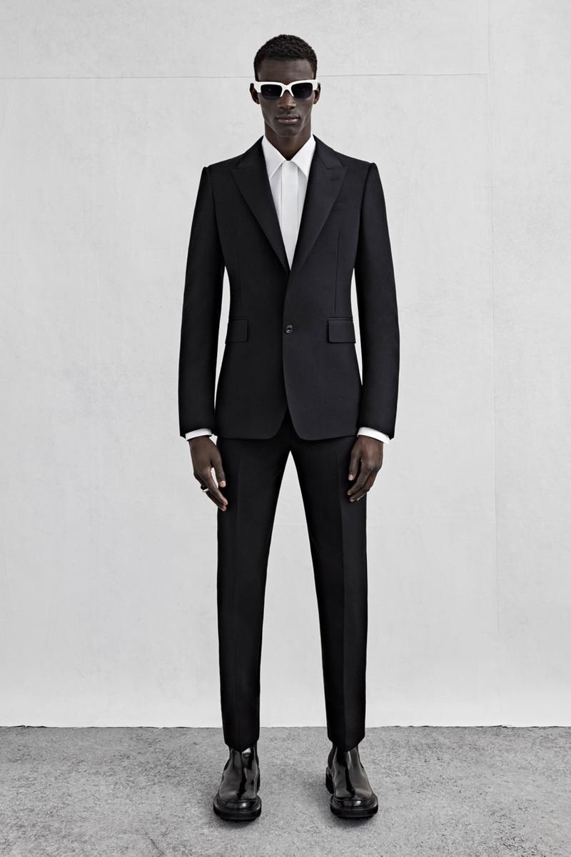 Alexander McQueen Collection Men Spring Summer 2023 Lookbook 002