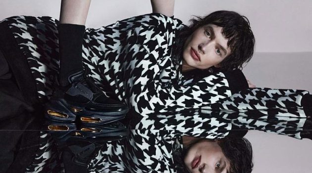 Reilly Patton Embraces Graphic Style in Balmain Pre-fall '22 Collection Reilly Patton Balmain Campaign Men Pre-fall 2022 Houndstooth