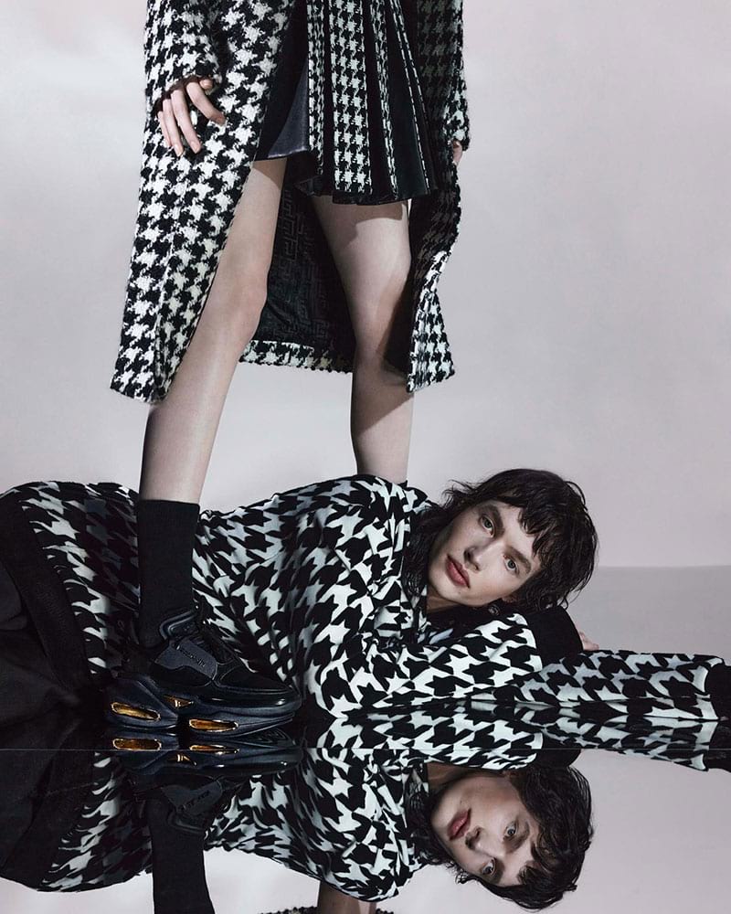 Reilly Patton Balmain Campaign Men Pre-fall 2022 Houndstooth » Reilly Patton Embraces Graphic Style in Balmain Pre-fall '22 Collection Reilly Patton Balmain Campaign Men Pre-fall 2022 Houndstooth