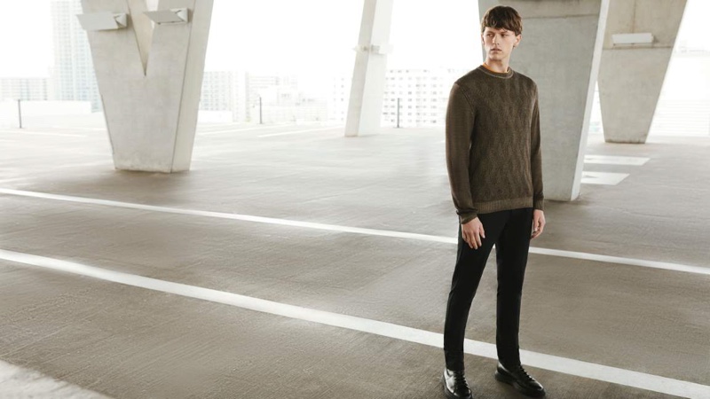 BUGATCHI Knitwear Sweater Fall 2022 Brandon Pikulinski Model