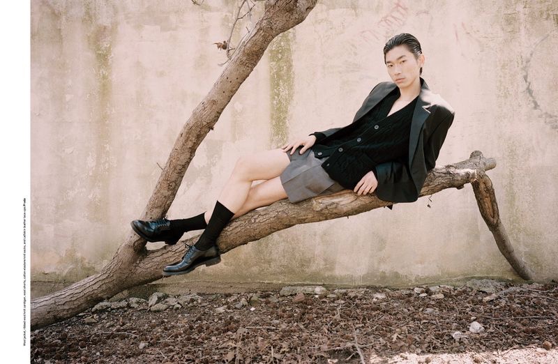 » Hidetatsu Dons Chic Tailoring for Manifesto Hidetatsu Takeuchi Model 2022 Editorial Manifesto Magazine 006