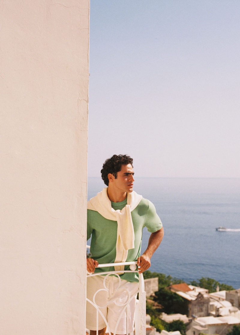» Jhonattan Burjack Takes to the Amalfi Coast with Mango Jhonattan Burjack Model 2022 Mango Man 003