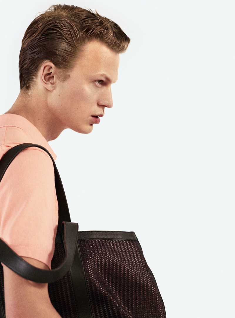» Jonas Glöer Models 'Chroma' Style for Massimo Dutti Jonas Gloer Model Massimo Dutti 2022 Chroma Editorial 007