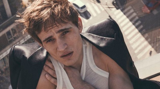 Julian Schneyder Takes It Easy with Man About Town
