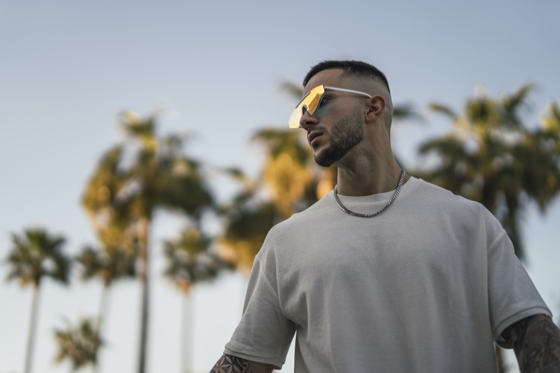 Man Cuban Chain Necklace Sunglasses » How to Style a Cuban Link for Men and Women Man Cuban Chain Necklace Sunglasses