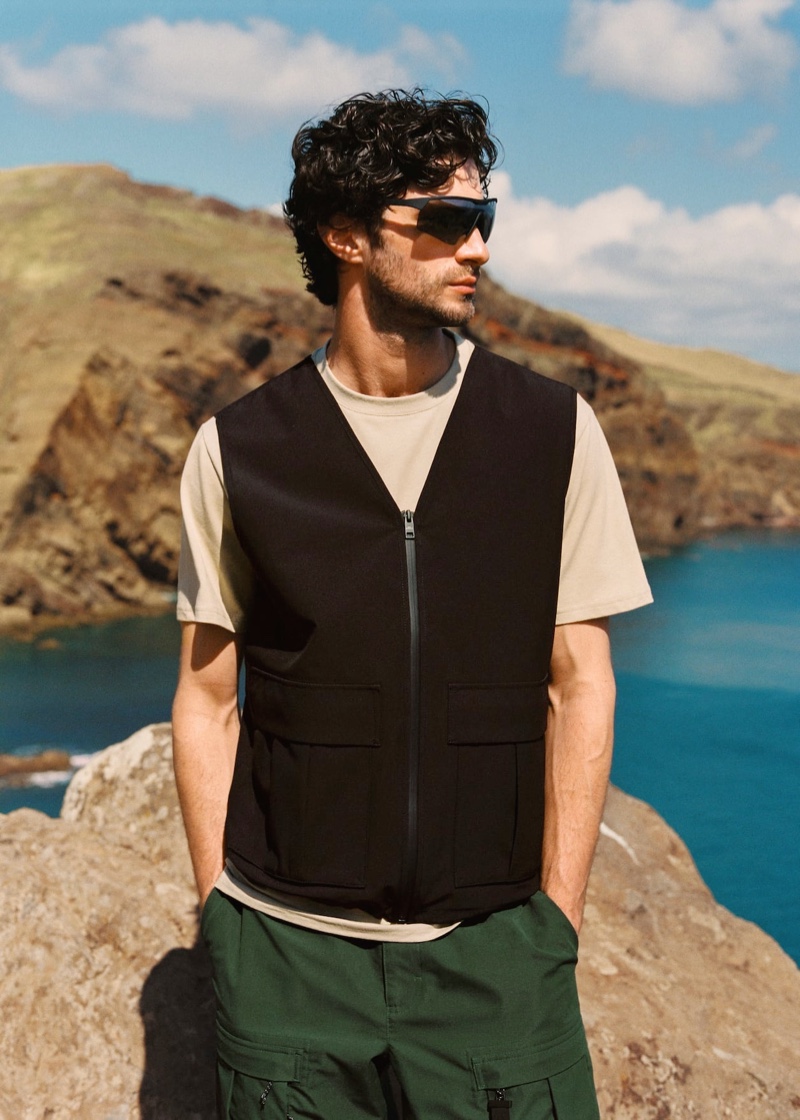 Matthew Bell Model Mango Man Improved Vest Sunglasses 2022 » Matthew Bell Gets Active in Mango Man Improved Matthew Bell Model Mango Man Improved Vest Sunglasses 2022