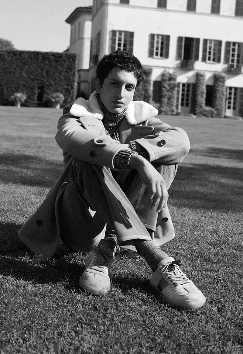 Takfarines Bengana Model Tod's Pre-fall 2022 Campaign Karim Sadli Photography Black-and-white » The Great Escape: Ludwig & Takfarines Front Tod's Pre-fall '22 Campaign Takfarines Bengana Model Tod's Pre-fall 2022 Campaign Karim Sadli Photography Black-and-white