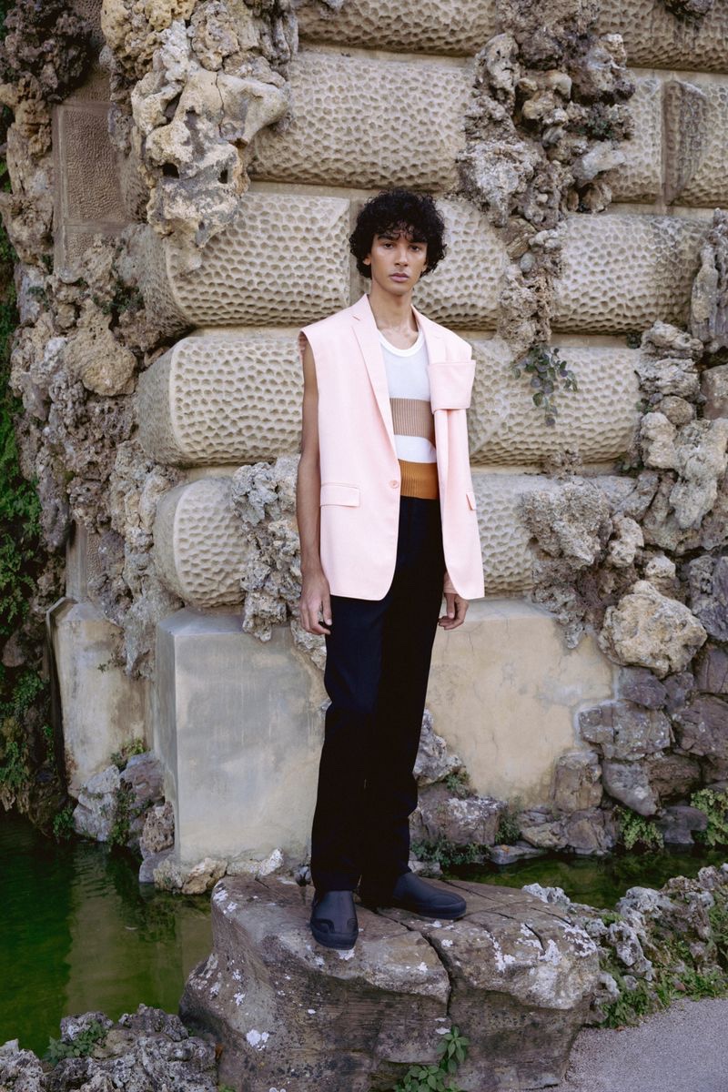 » Callum Dons Soft Tailoring for L'Officiel Hommes Italia Callum Stoddart Model Editorial 2022 LOfficiel Hommes Italia 003