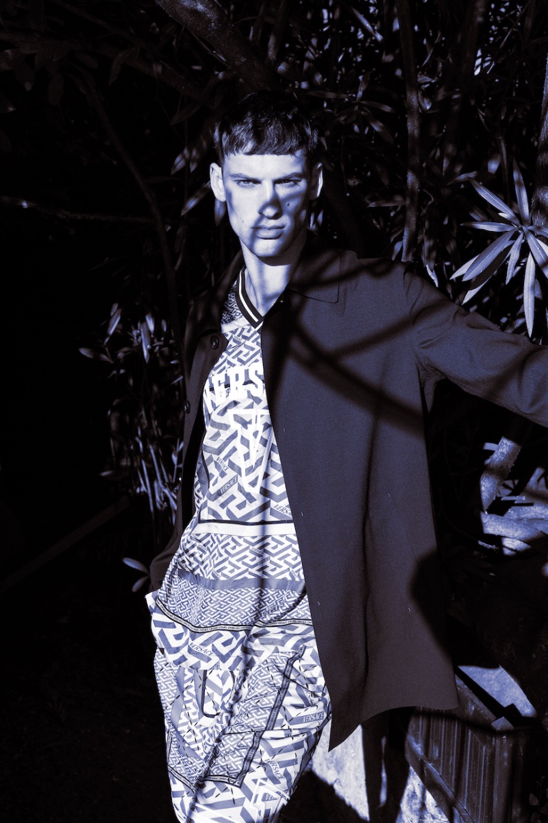 » David Models Relaxed Fits for L'Officiel Hommes Ukraine David Trulik Model LOfficiel Hommes Ukraine Editorial 2022 003