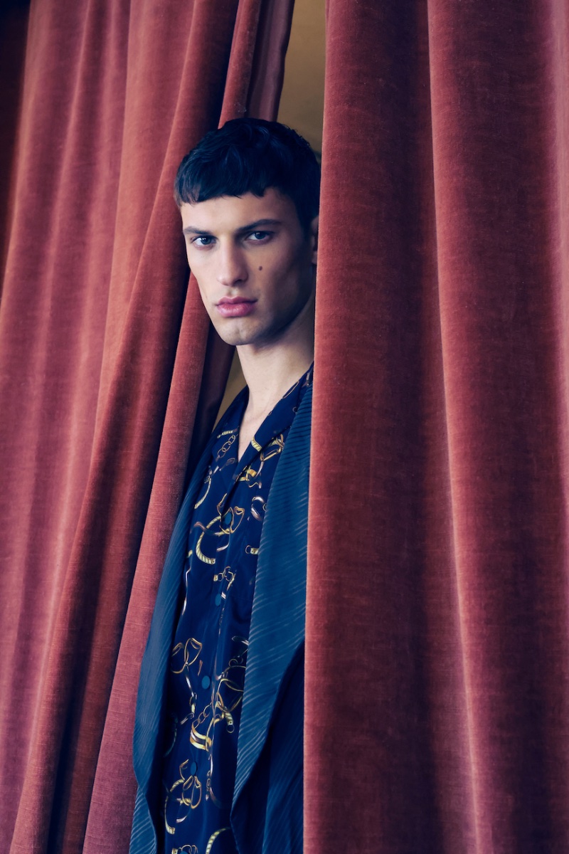 » David Models Relaxed Fits for L'Officiel Hommes Ukraine David Trulik Model LOfficiel Hommes Ukraine Editorial 2022 015