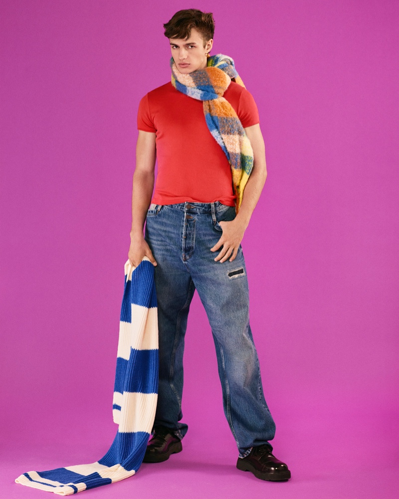 Ondrej Mokoš Model Oversized Scarf Esprit Denim Campaign Fall 2022 Men » Let Loose: Esprit Spotlights Denim for Fall '22 Campaign Ondrej Mokoš Model Oversized Scarf Esprit Denim Campaign Fall 2022 Men