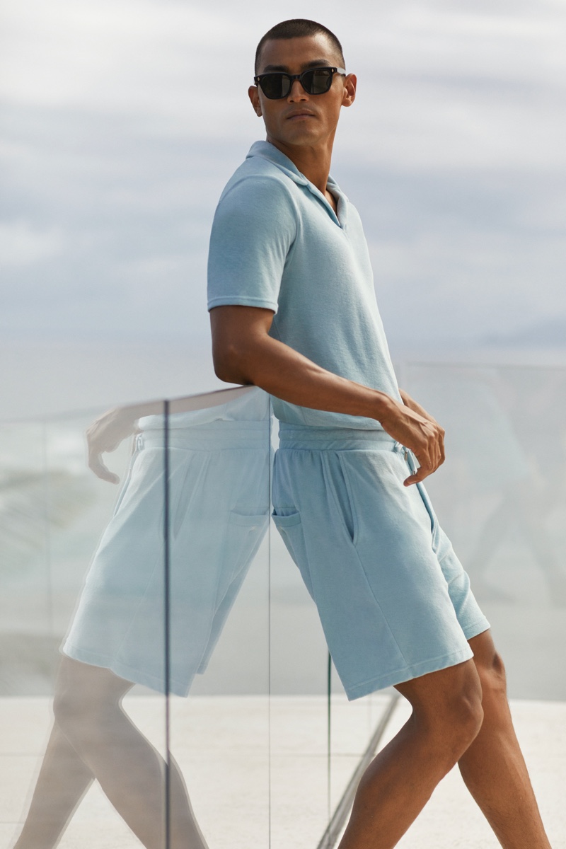 Frescobol Carioca Pre-spring 2023 Collection Luiz Piva Model » Frescobol Carioca Explores Copacabana Sunsets for Pre-spring '23 Frescobol Carioca Pre-spring 2023 Collection Luiz Piva Model