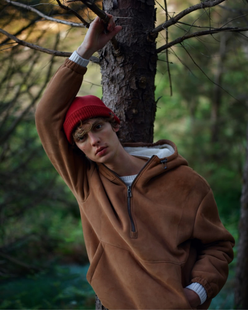Leon Dame Loro Piana Campaign Fall 2022 Men » Leon Dame Reconnects with Nature for Loro Piana Campaign Leon Dame Loro Piana Campaign Fall 2022 Men