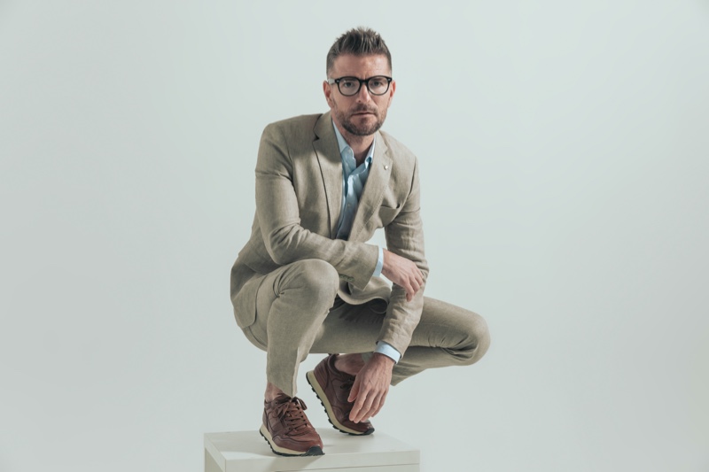 Man Tan Suit Glasses » Tips for Dressing Well as a Real Estate Agent Man Tan Suit Glasses