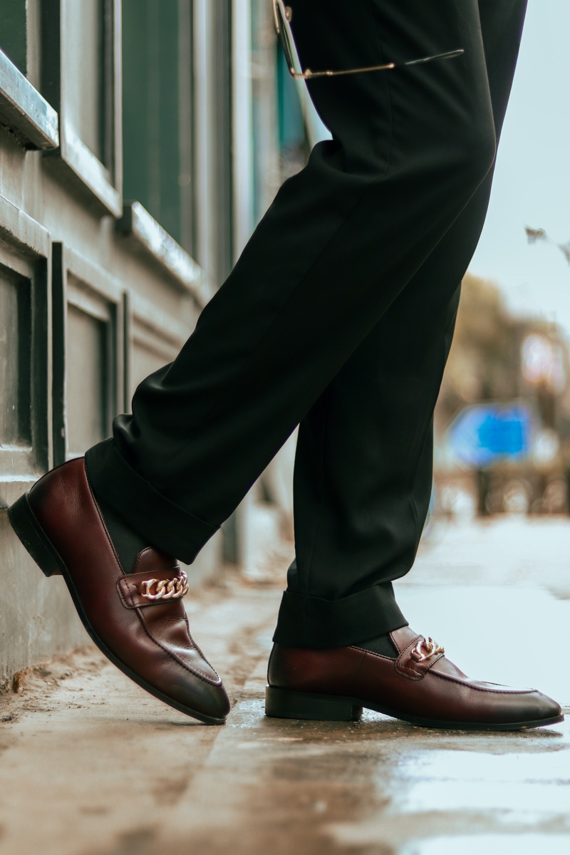 Semi-Formal Shoes That Every Man Should Own: Walk This Way