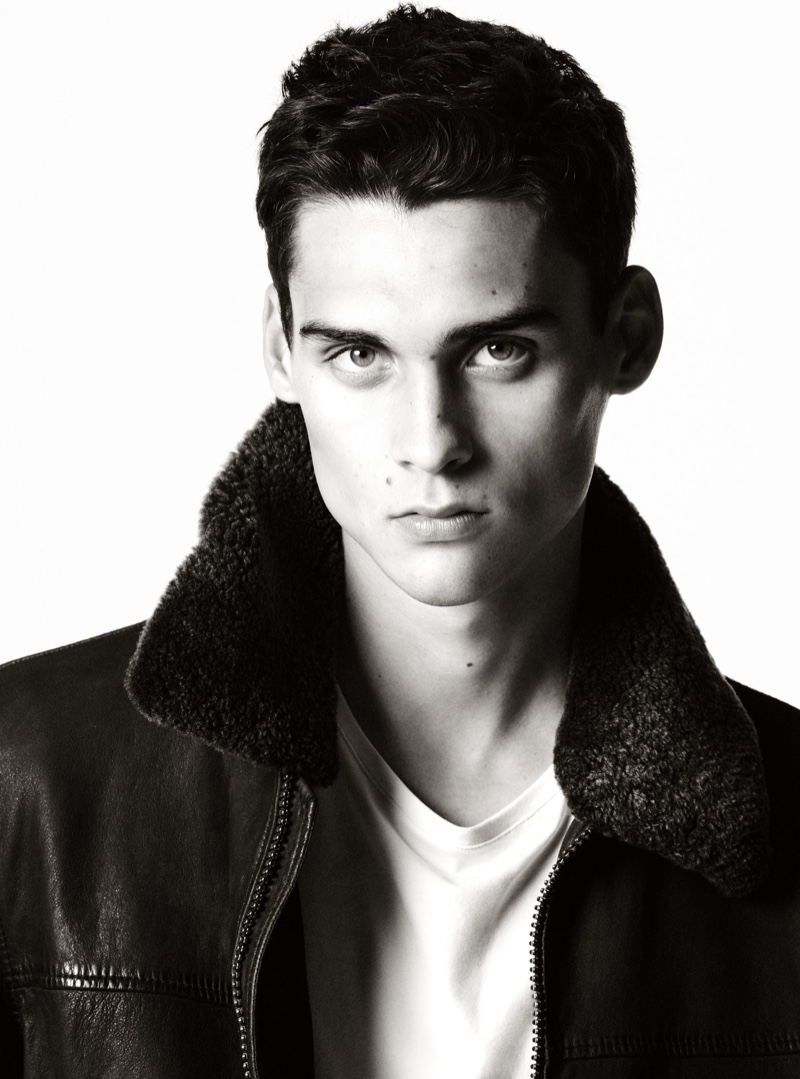 Massimo Dutti Editorial Men Masterpieces 2022 013