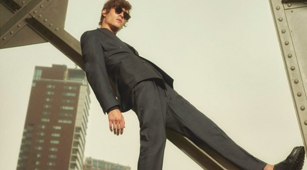 Liam Kelly Tackles 'City' Style for Massimo Dutti Liam Kelly Tackles 'City' Style for Massimo Dutti