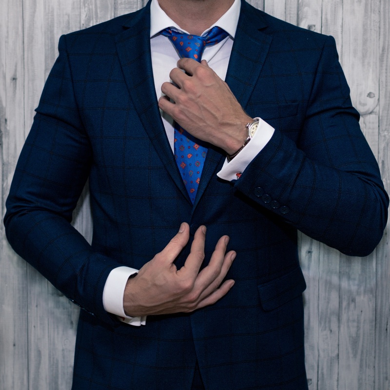 Navy Blue Suit Tie Outfit